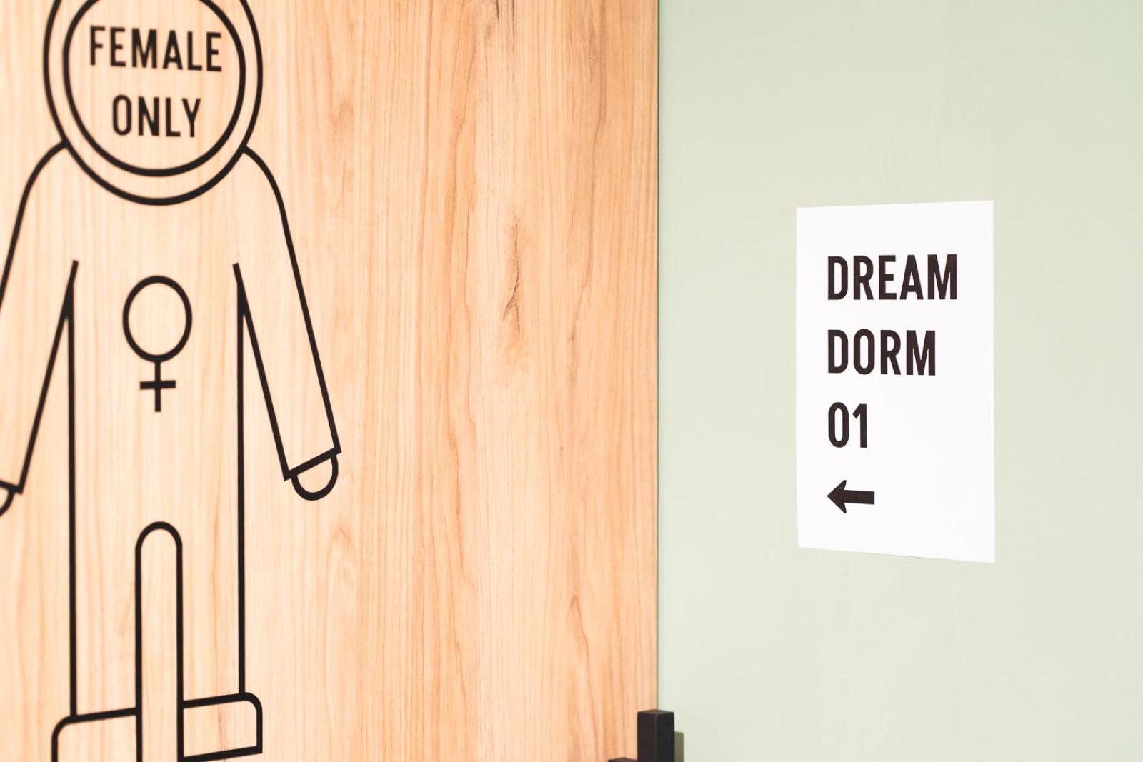 Dream Factory Melk - Green Hostel Eksteriør billede